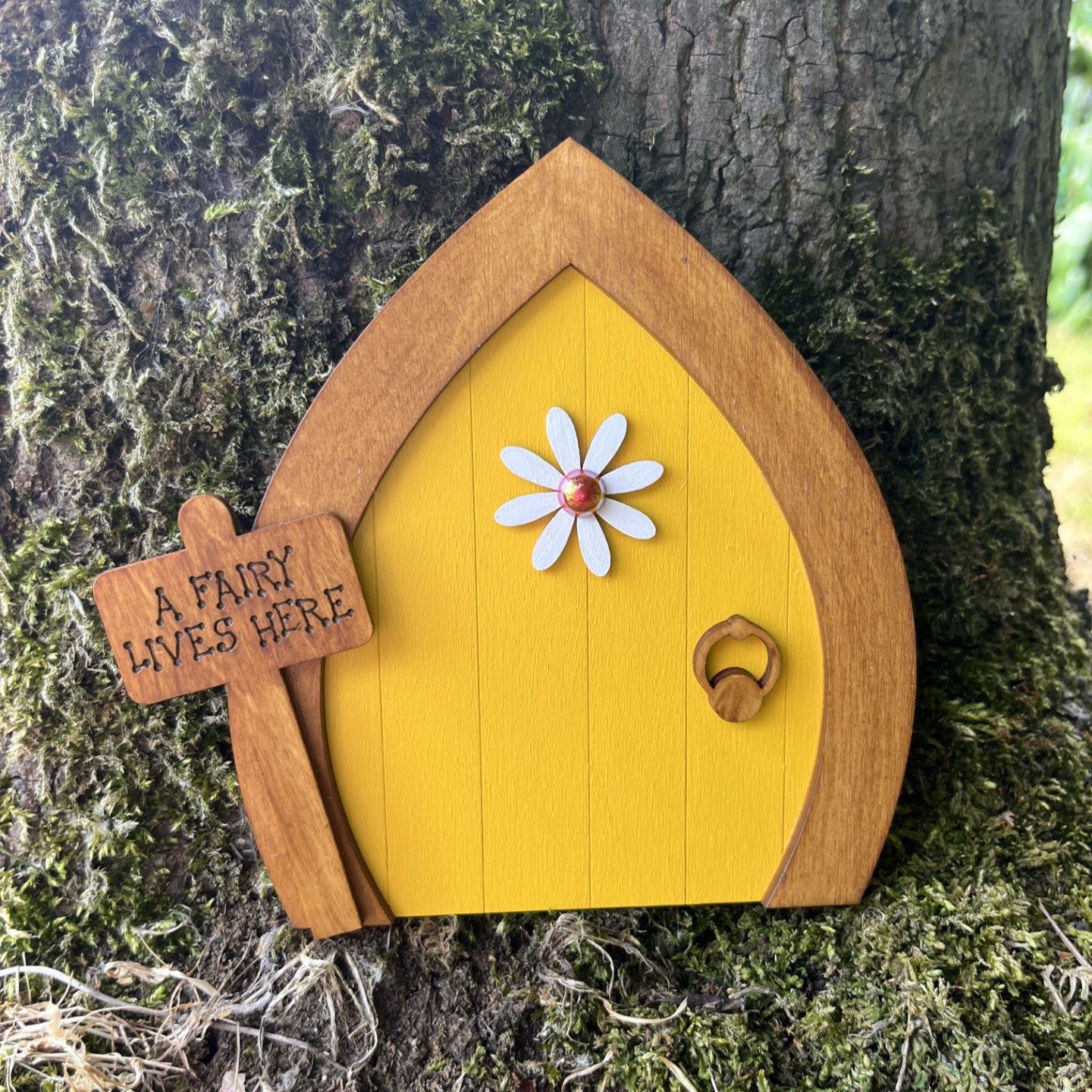 Yellow Daisy Garden Fairy Door Decoration - Sweet Pea Wooden Creations