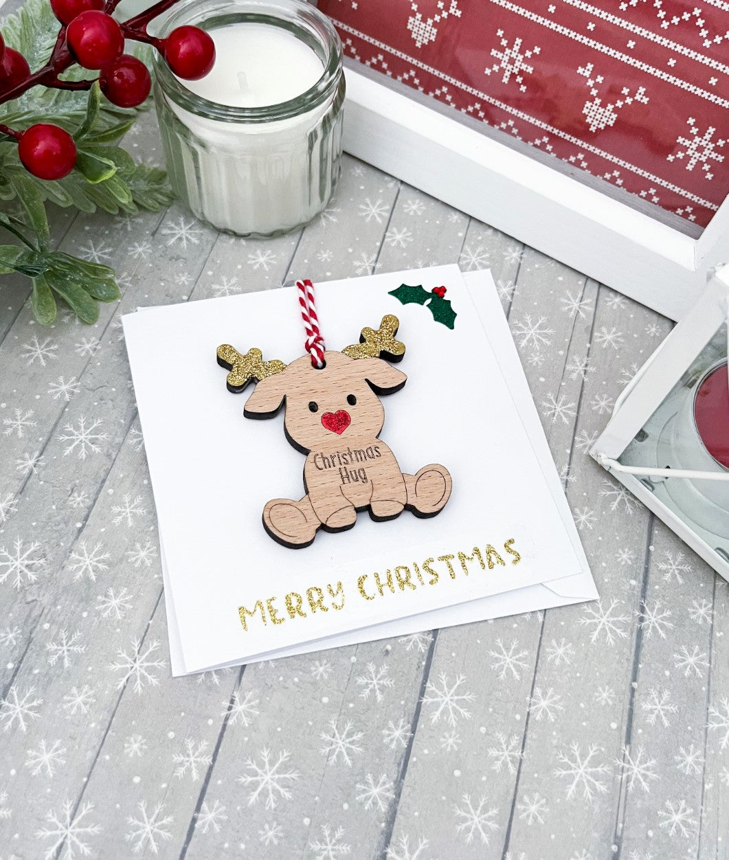 Christmas-Card-Reindeer-Hug-Sweet-Pea-Wooden-Creations