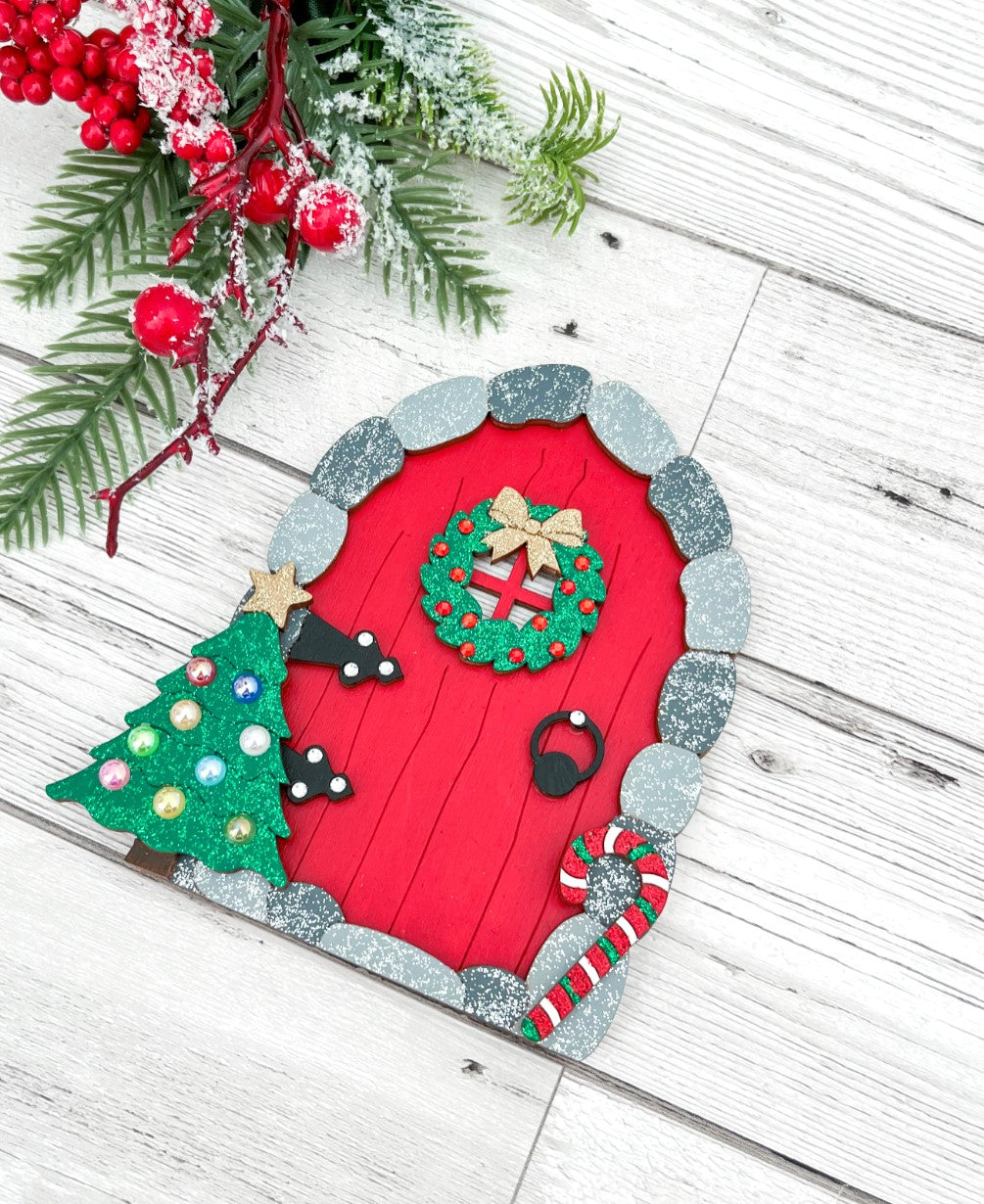Christmas-Decoration-Elf-Door-An-Elf-Lives-Here-Sweet_Pea-Wooden-Creations