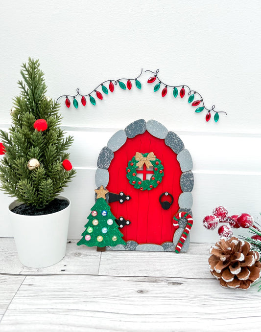 Christmas-Elf-Door-An-Elf-Lives-Here-Sweet_Pea-Wooden-Creations