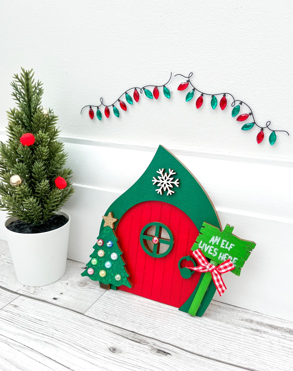 Elf-Door-An-Elf-Lives-Here-Sweet-Pea-Wooden-Creations